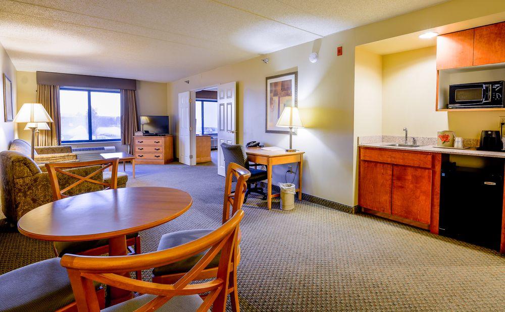 Hotel Wingate By Wyndham Coon Rapids Exterior foto