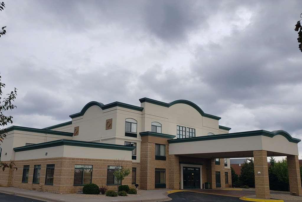 Hotel Wingate By Wyndham Coon Rapids Exterior foto