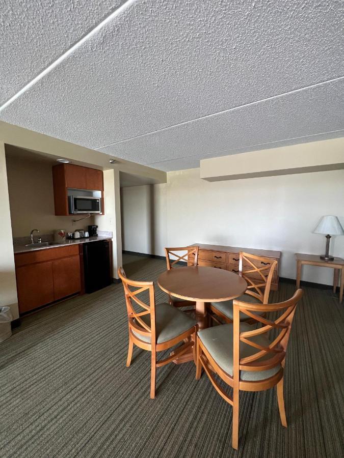 Hotel Wingate By Wyndham Coon Rapids Exterior foto